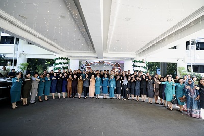 Gubernur YSK Irup Hari Bela Negara dan Hari Ibu 2025