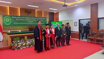 Jabat Ketua PN Manado, Nova Sasube Siap Laksanakan Amanah Pakta Integritas