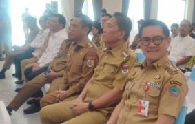 Joune Ganda Hadiri Pelantikan Pengurus PMI Minut