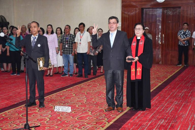 Dilantik Dekan Fapet Unsrat, Stanly: Kualitas Mahasiswa Jadi Prioritas Utama